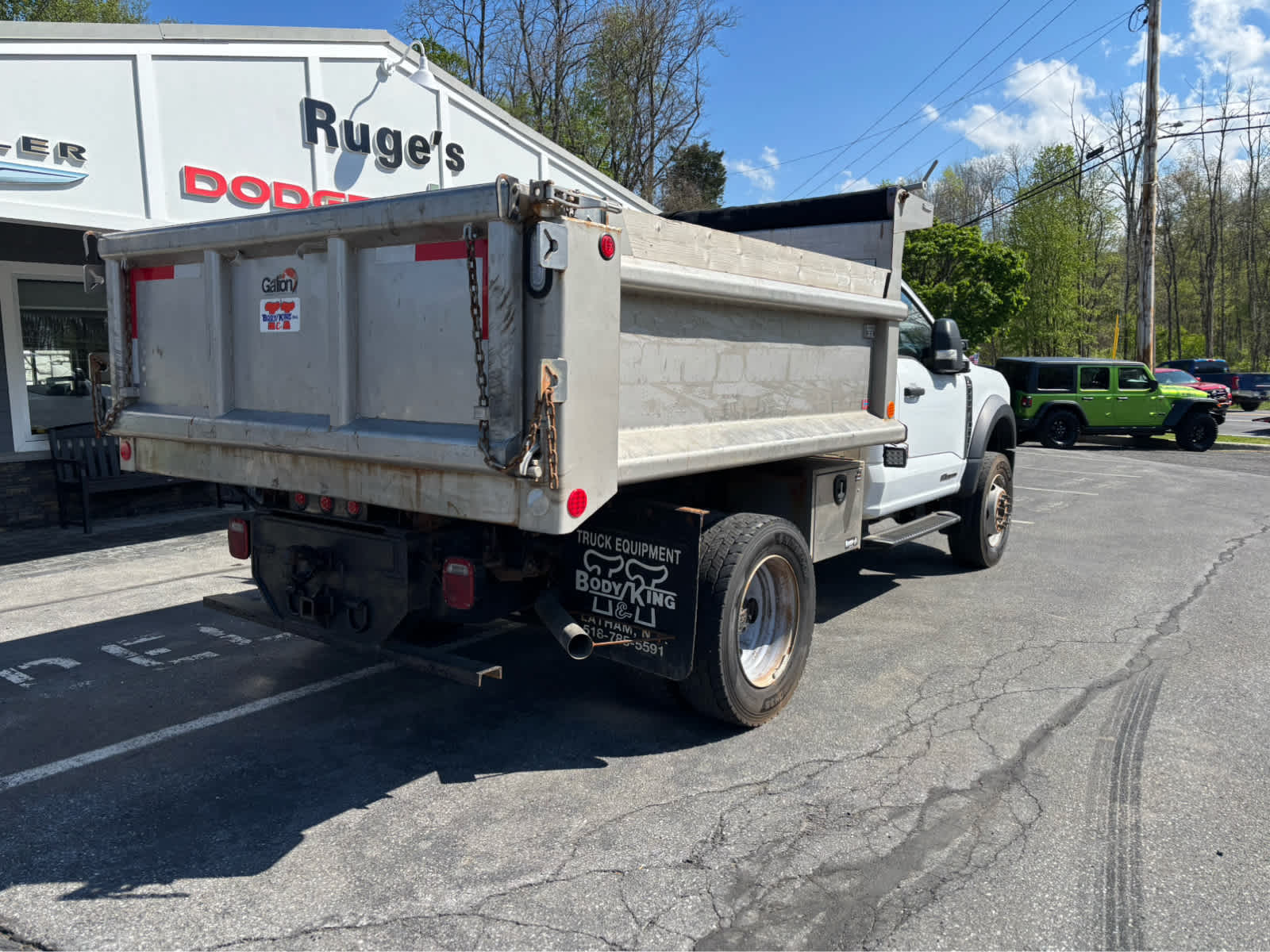 2023 Ford Super Duty F-600 DRW XL