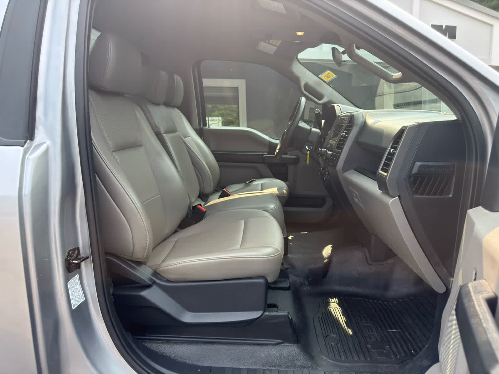 2022 Ford Super Duty F-350 SRW Pickup XL