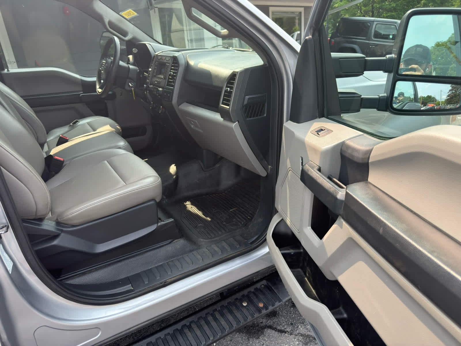 2022 Ford Super Duty F-350 SRW Pickup XL