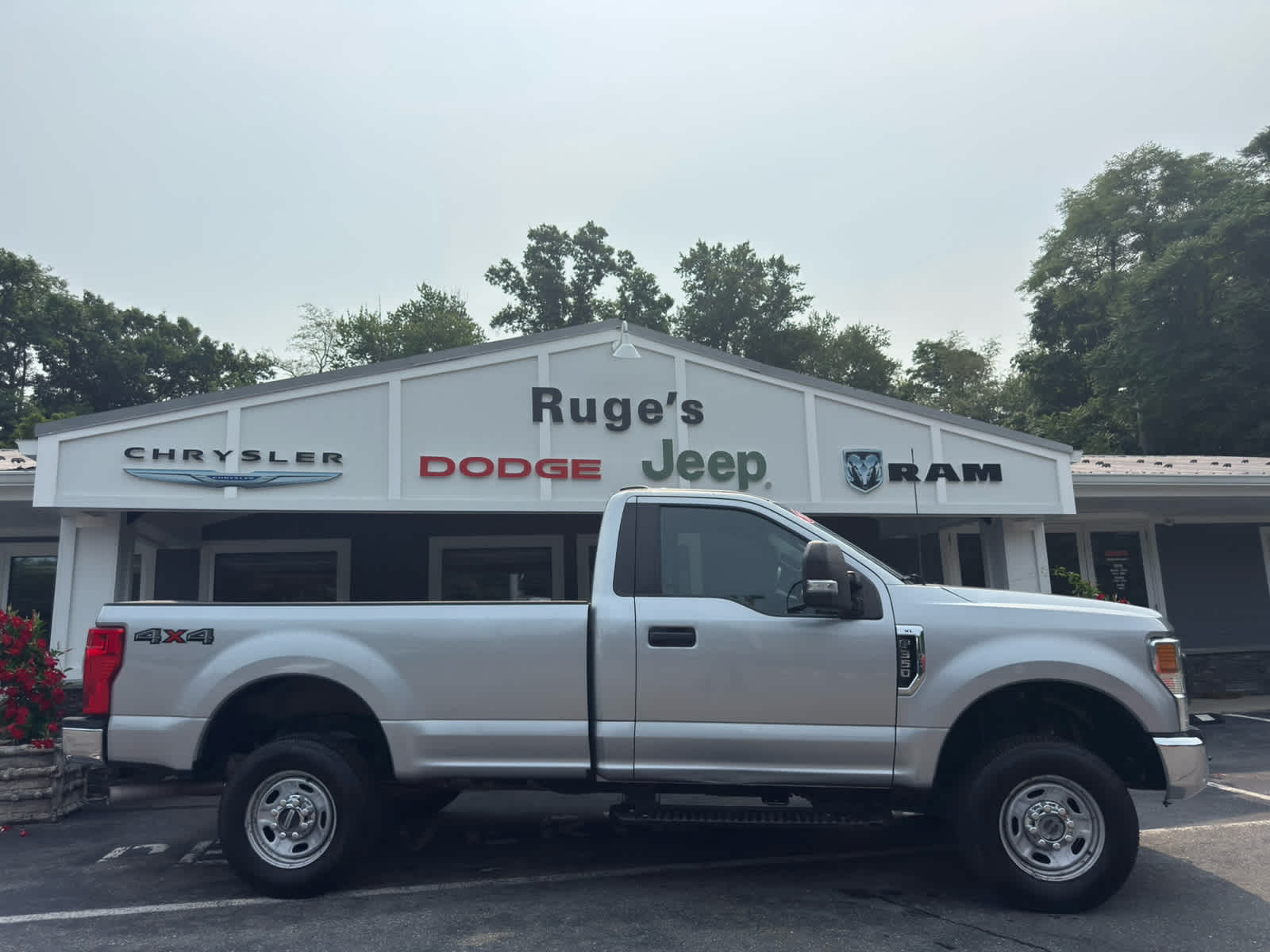 2022 Ford Super Duty F-350 SRW Pickup XL