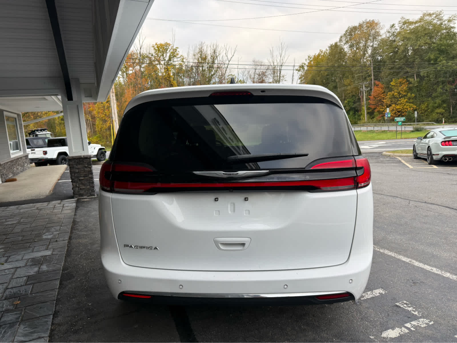 2024 Chrysler Pacifica Touring L
