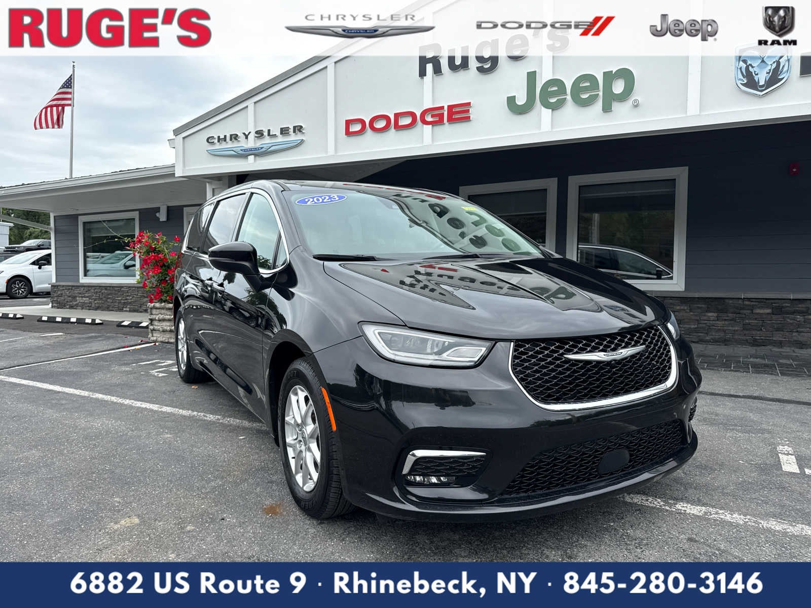 2023 Chrysler Pacifica Touring L