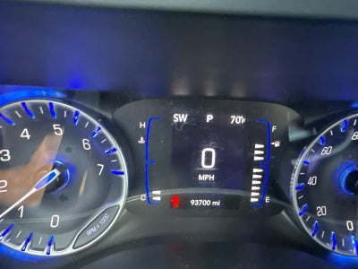 2022 Chrysler Voyager LX