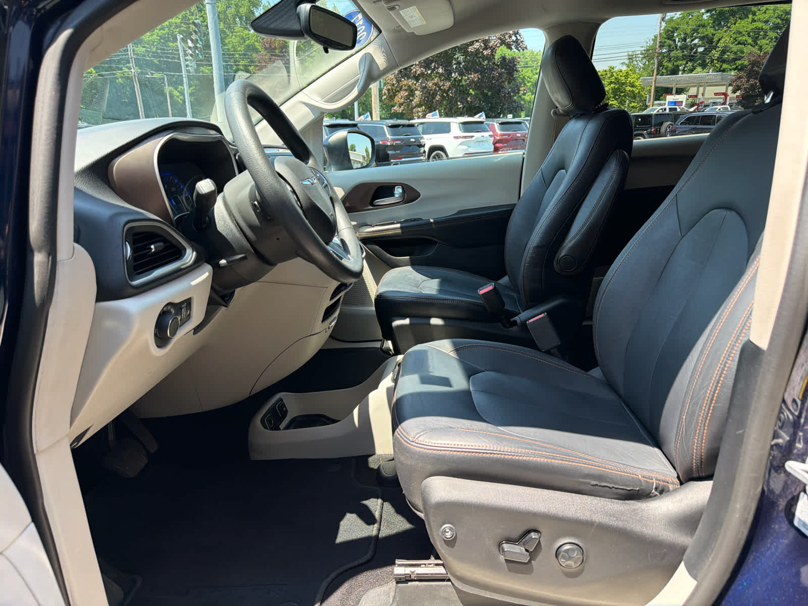2017 Chrysler Pacifica Touring