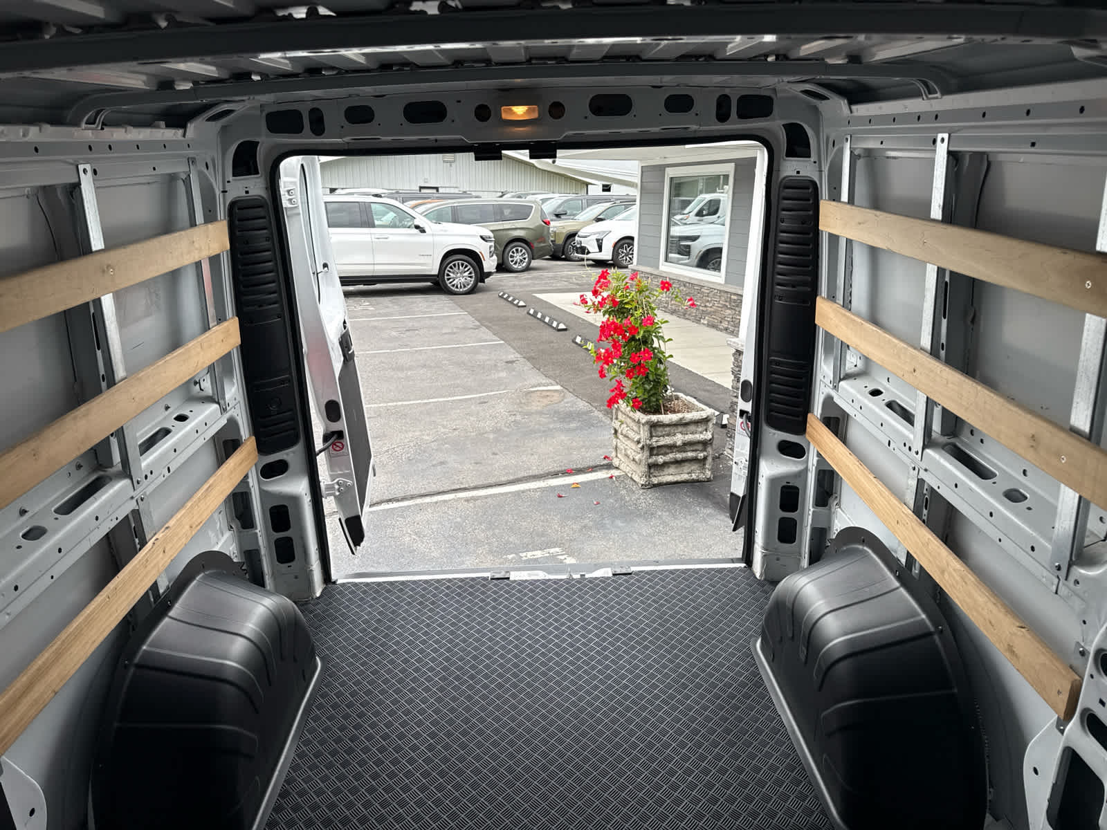 2025 RAM ProMaster Cargo Van Tradesman