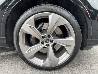 2023 Audi SQ7 Premium Plus