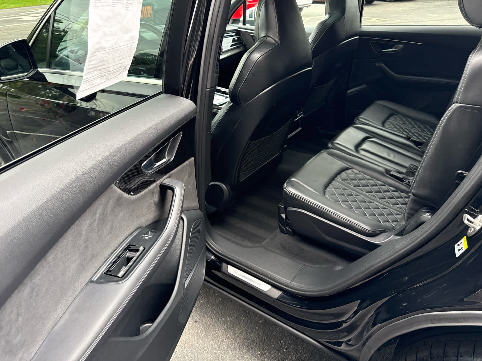 2023 Audi SQ7 Premium Plus