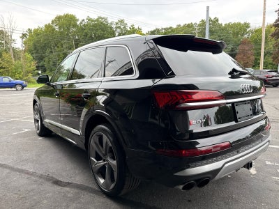 2023 Audi SQ7 Premium Plus