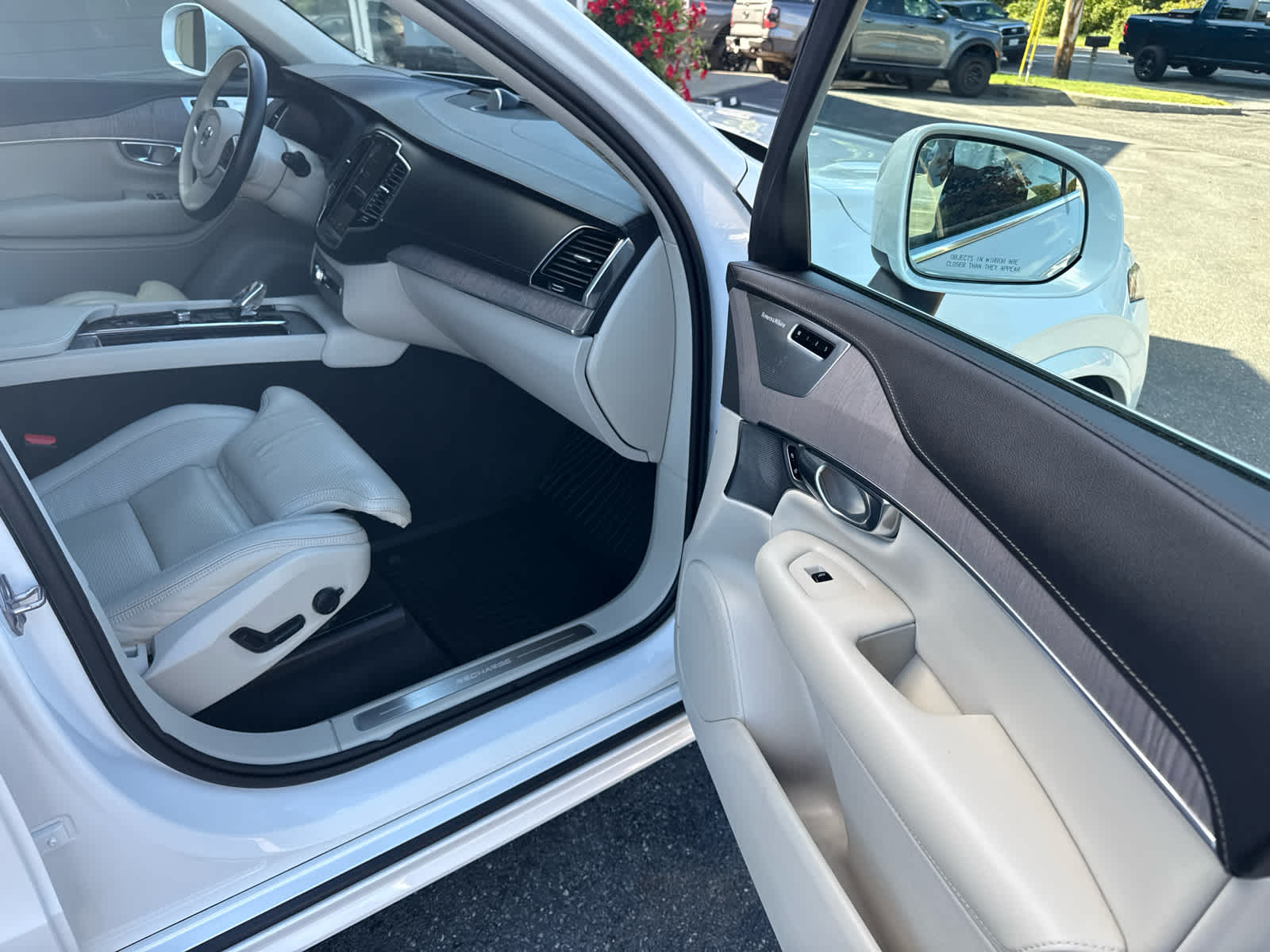 2022 Volvo XC90 Recharge Plug-In Hybrid Inscription