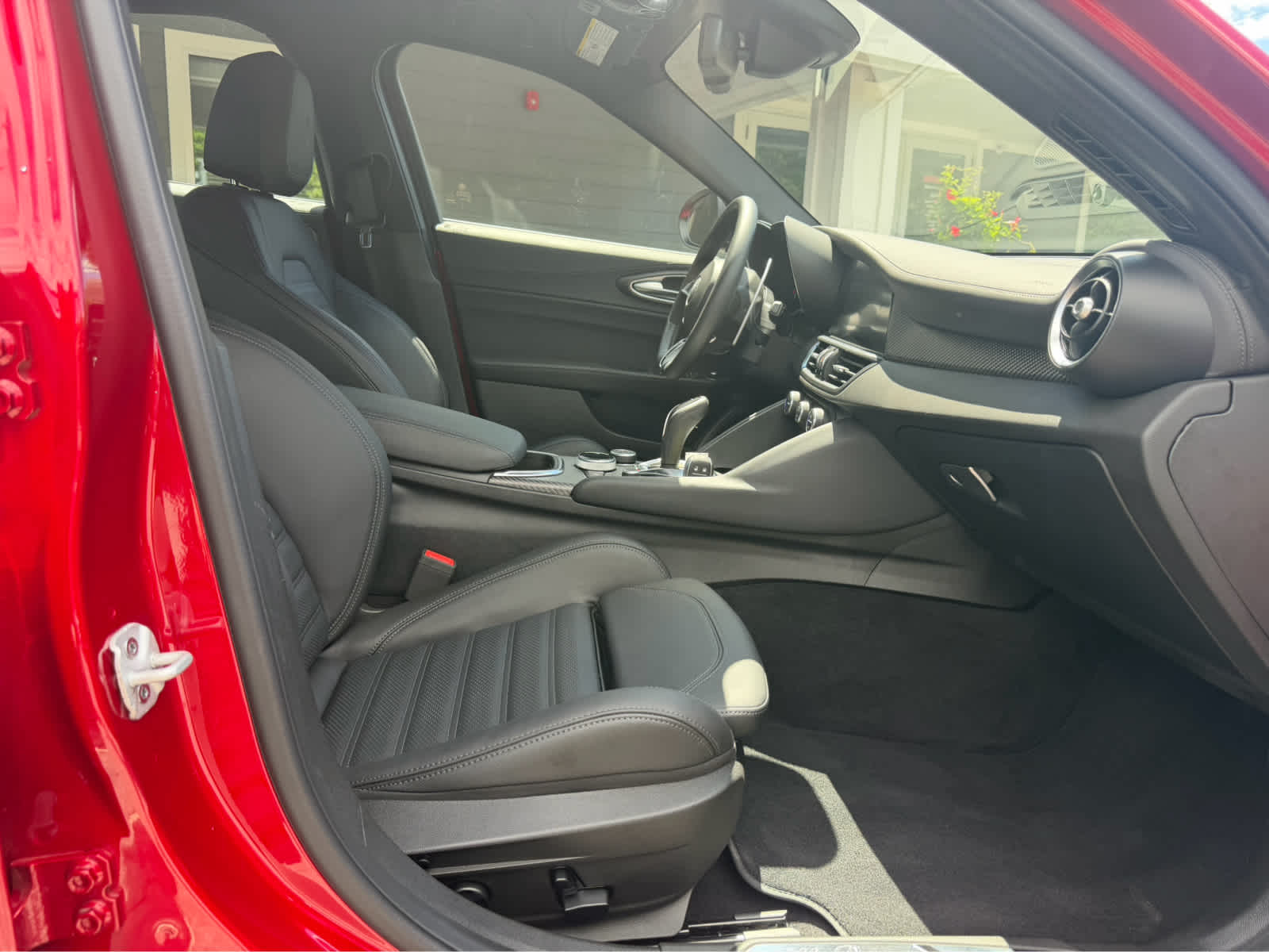 2024 Alfa Romeo Giulia Quadrifoglio