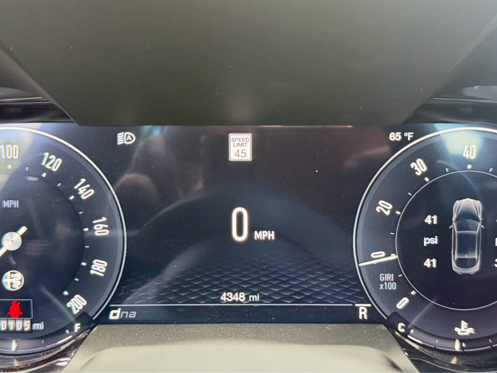 2024 Alfa Romeo Giulia Quadrifoglio
